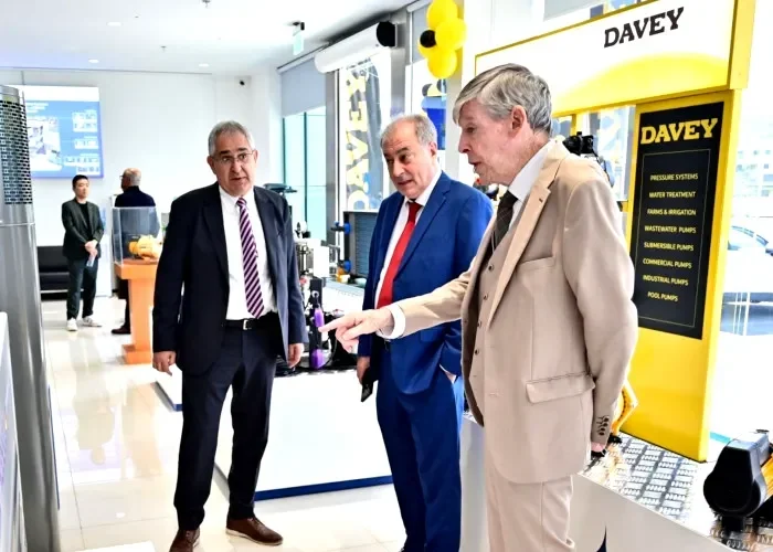 Foto Pembukaan Bilik Pameran Davey Malaysia